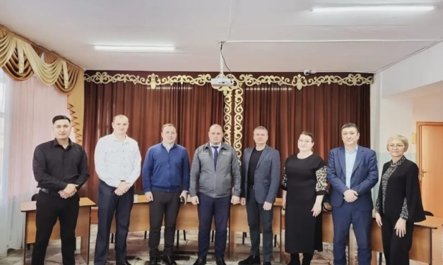 ”Сіздің мамандығыңыздың басталуы” атты кездесуі