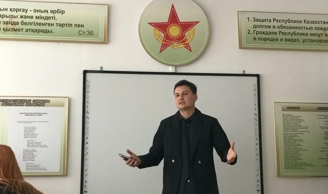 “Сен және Заң” тақырыбында пікірталас турнирі өтті