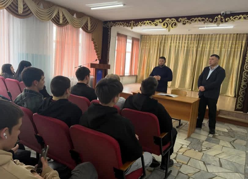 «Құрдастар арасындағы радикалданудың ерте белгілерін анықтау» ақпараттық-түсіндіру іс-шарасы